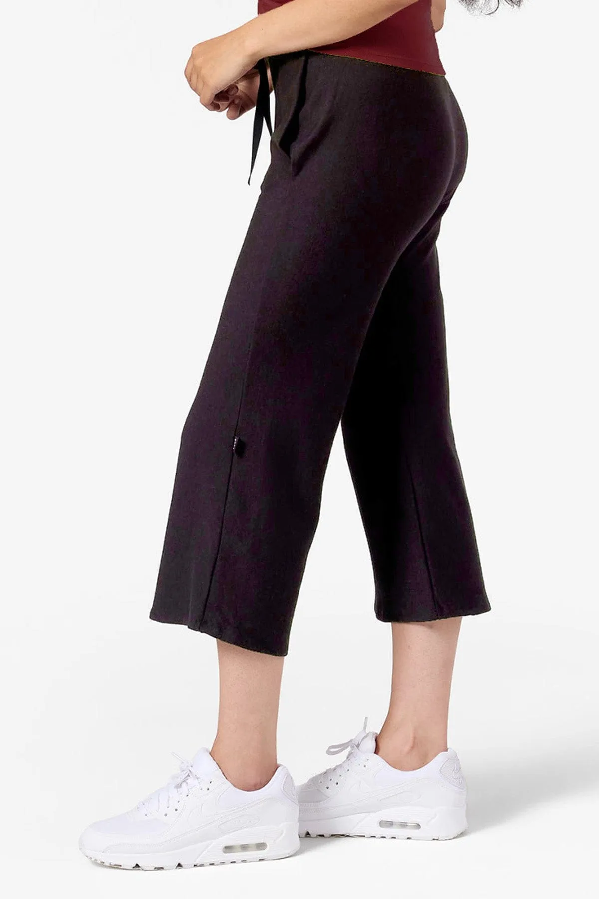 Freedom Wide Leg Crop in Black Coffee