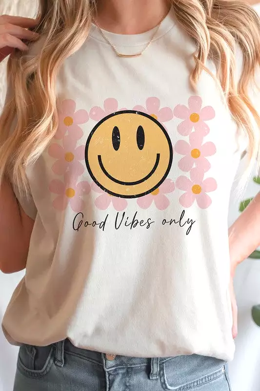 GOOD VIBES ONLY HAPPY FACE DAISIES Graphic T-shirt