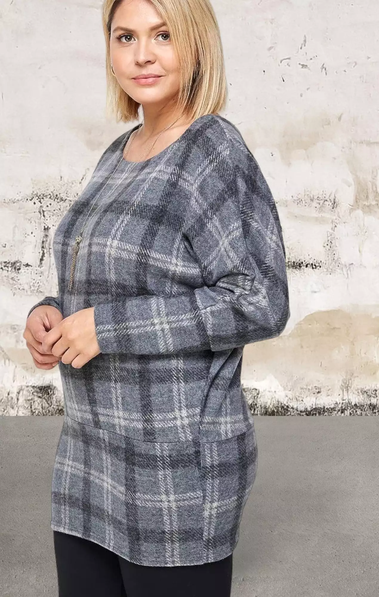 Plus size long dolman sleeve plaid print tunic top