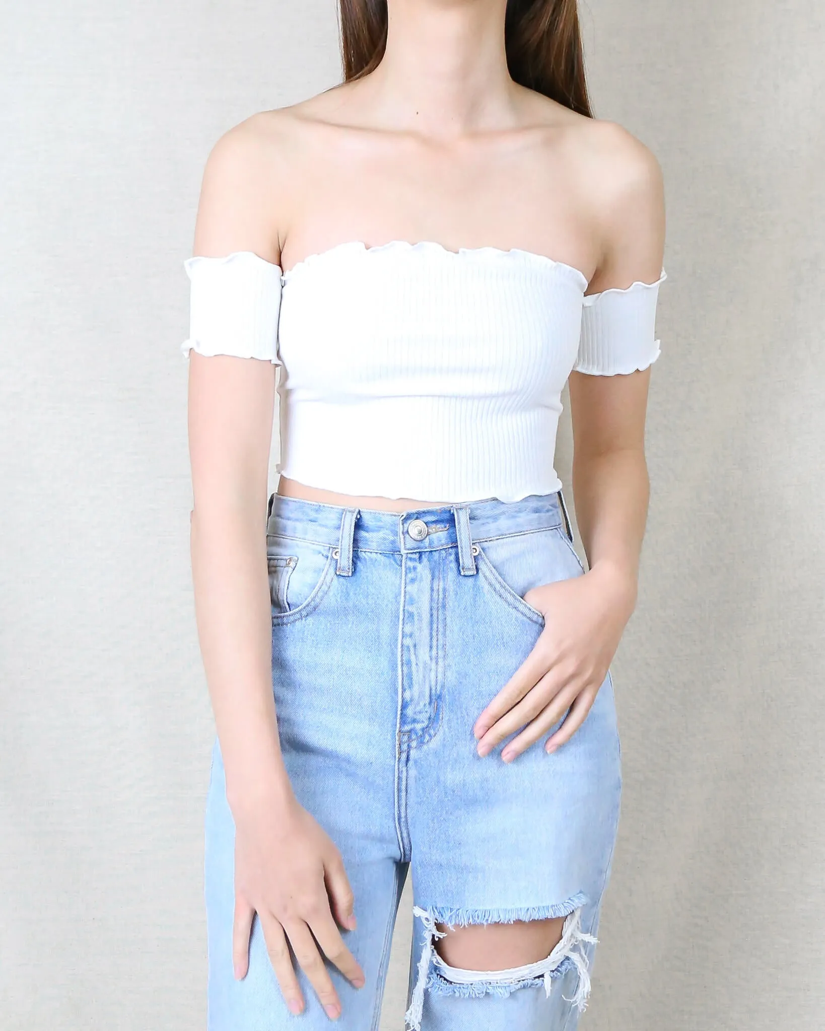 Reverse - Pretty Lady Ribbed Crop Top in White