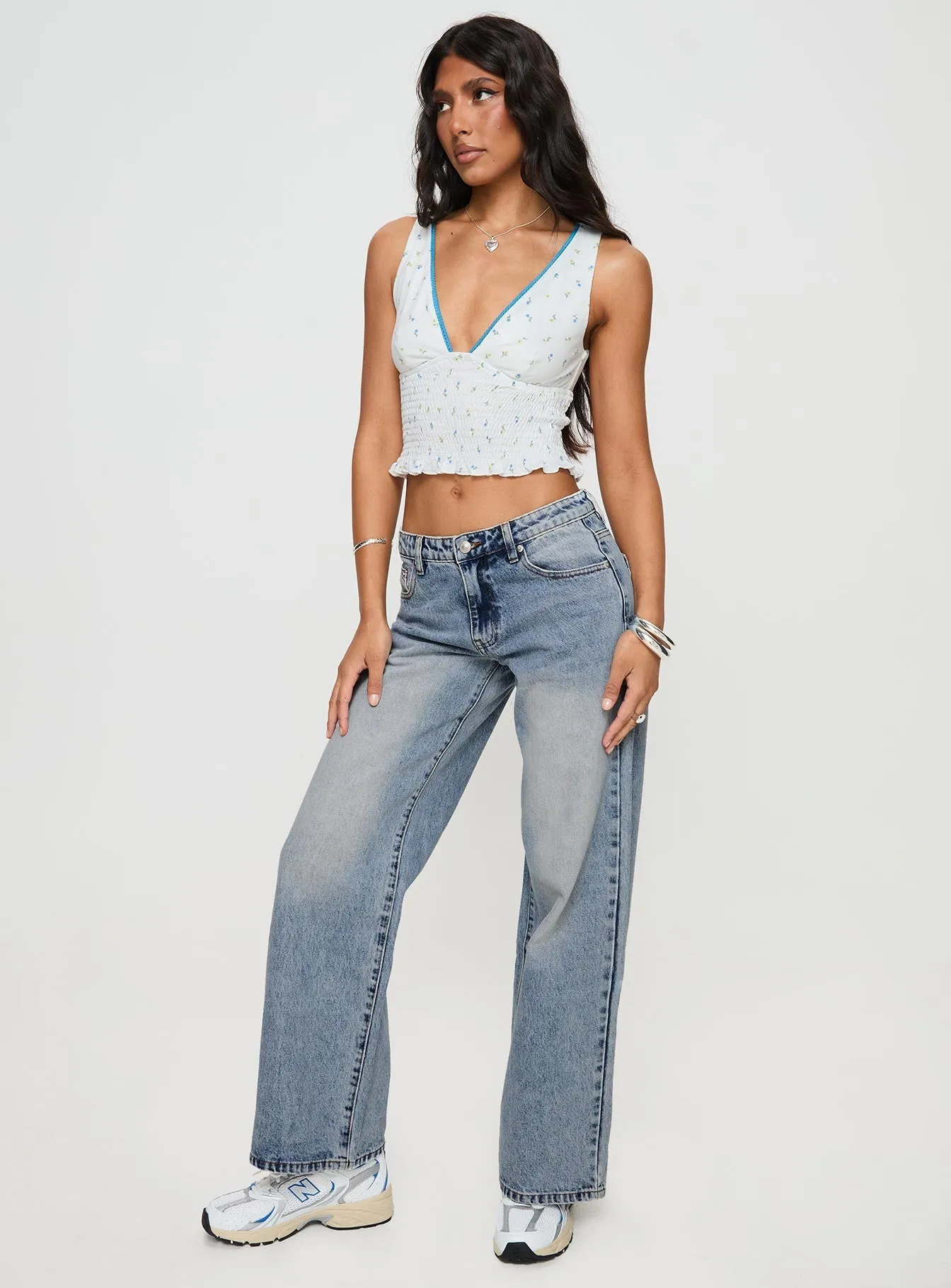 Ronine Low Rise Wide Leg Jean Light Wash