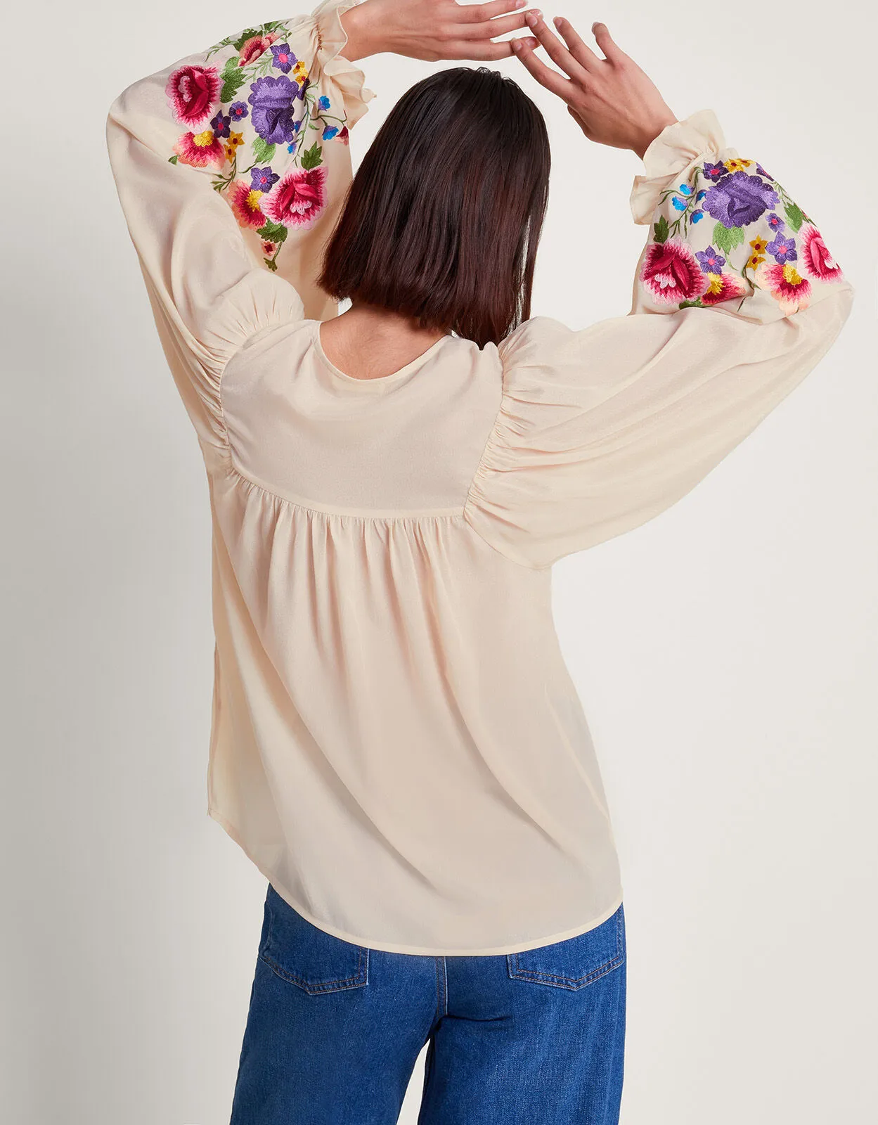 Winny Embroidered Floral Blouse Ivory